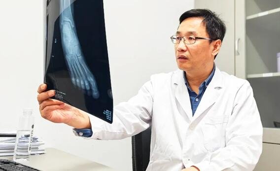 <a href='http://www.lnzszx.com/' target='_blank'><u>徐州仁慈醫(yī)院</u></a>